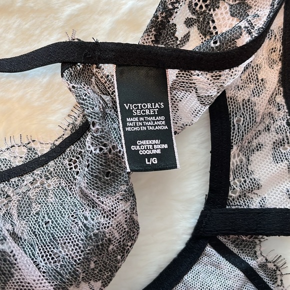 Victoria’s Secret very sexy, push-up pink and black sparkling set size36DDD L - Picture 10 of 10